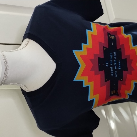 Oliver&Otis womens small navy blue tribal tee All good things are wild and free - Picture 2 of 9